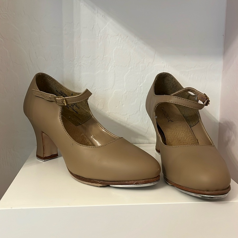 CAPEZIO Womens "Manhattan Xtreme" 2.5" Heel Tap Shoes